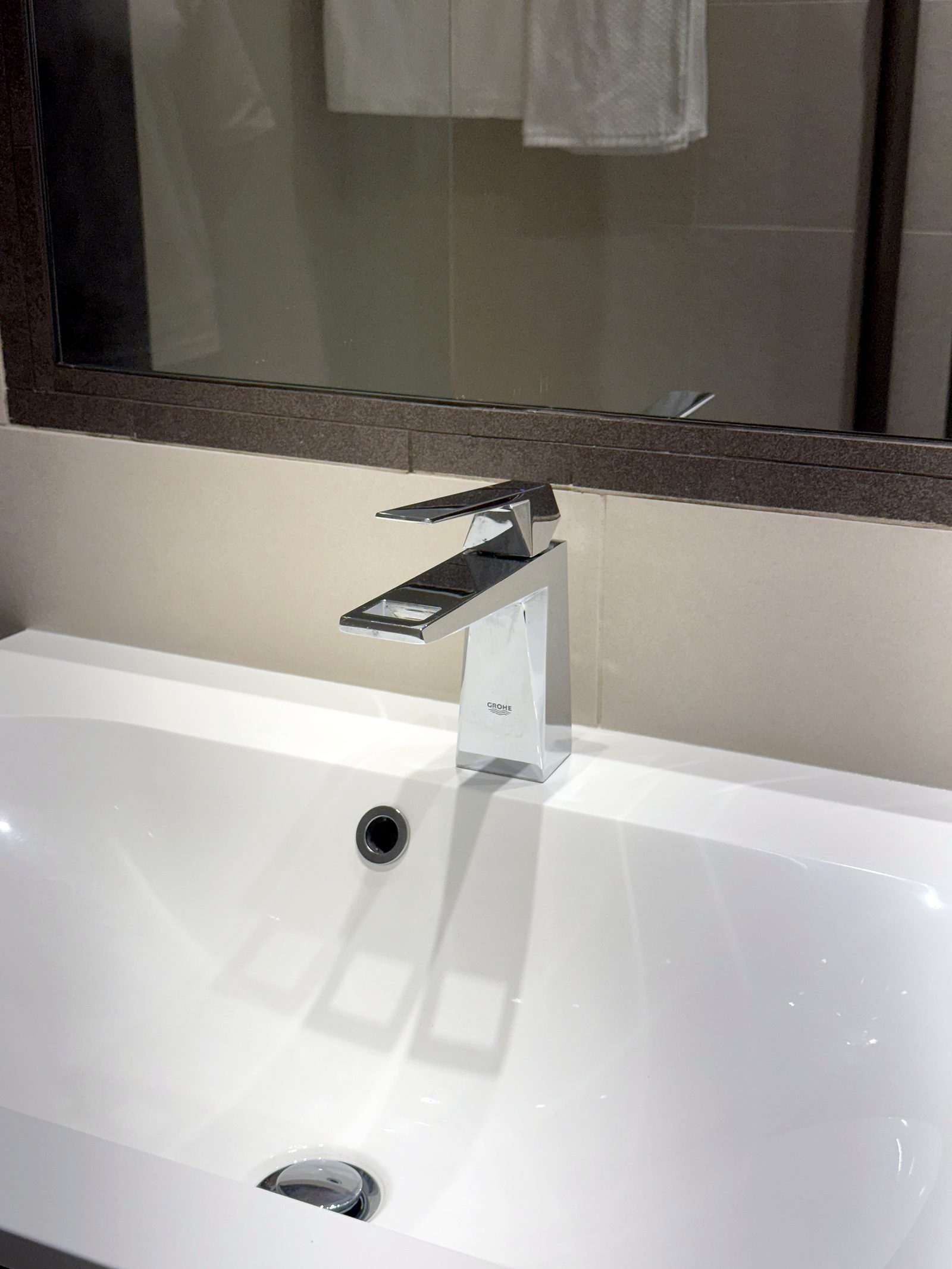 Salle de bain avec baignoire de l'appartement a Torgon
